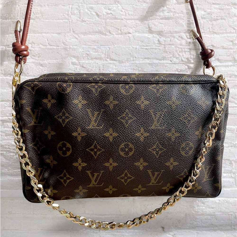 Louis Vuitton Monogram Trousseau 28 Crossbody - Picture 1 of 16